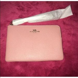 Coach Crossgrain Leather Zip Wristlet Vintage Pink